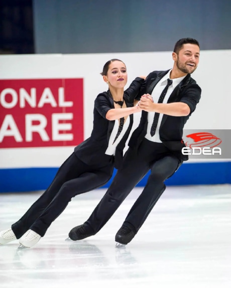 Ice Gallery Skates U.S.